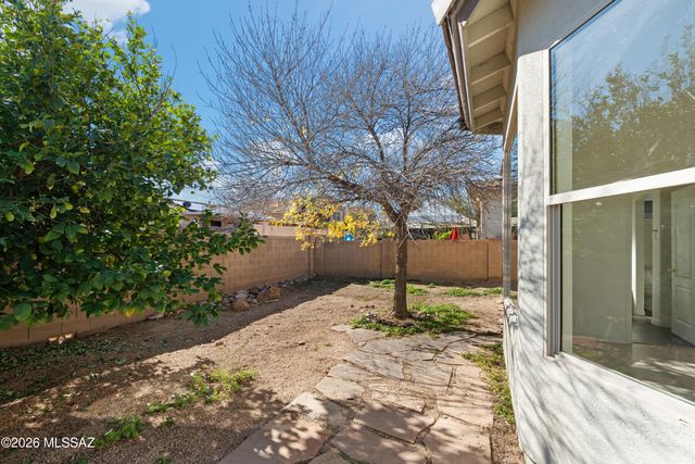 86 E Camino Rancho Cielo, Sahuarita, AZ 85629