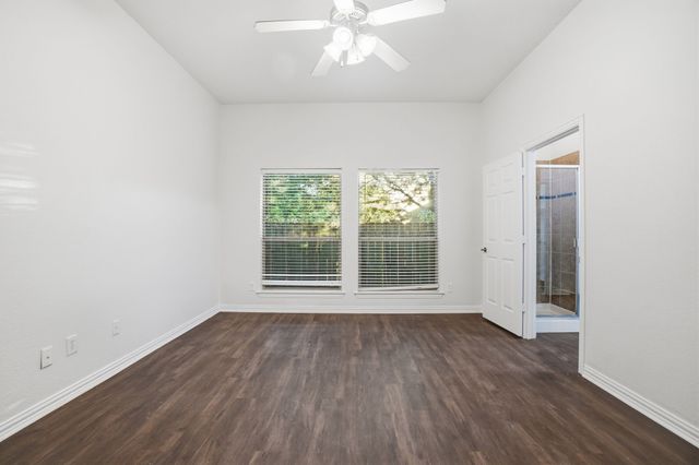 500 Hidden Meadow Court, Desoto, TX 75115