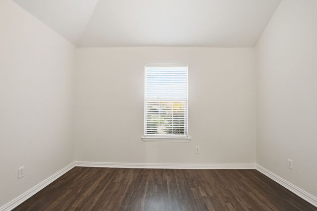 500 Hidden Meadow Court, Desoto, TX 75115