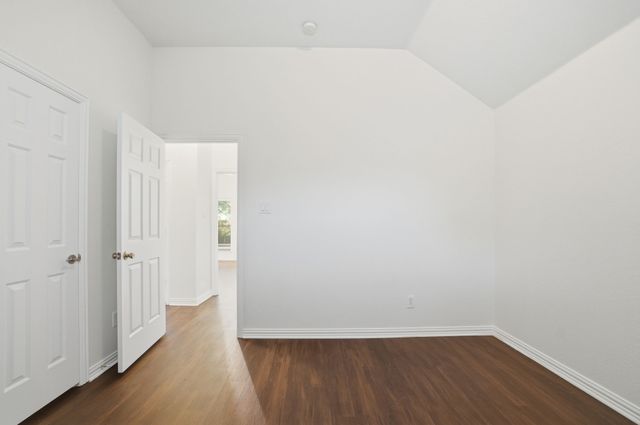 500 Hidden Meadow Court, Desoto, TX 75115