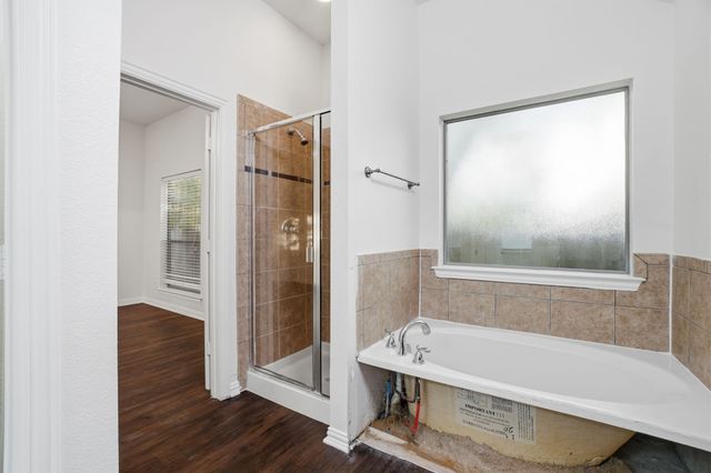 500 Hidden Meadow Court, Desoto, TX 75115