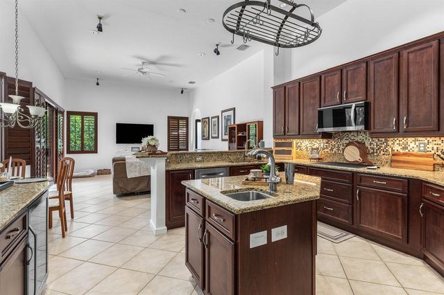 876 NW 123rd Drive, Coral Springs, FL 33071