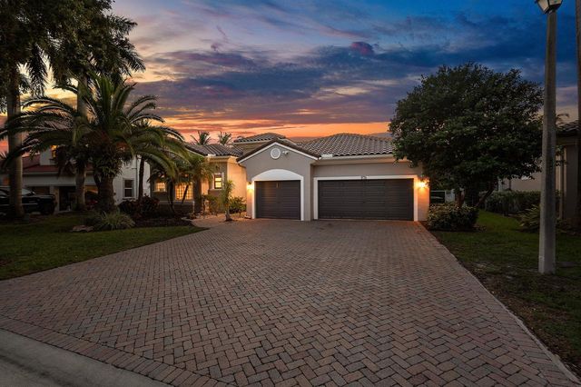 876 NW 123rd Drive, Coral Springs, FL 33071