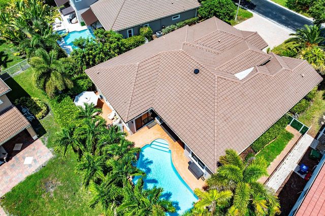 876 NW 123rd Drive, Coral Springs, FL 33071