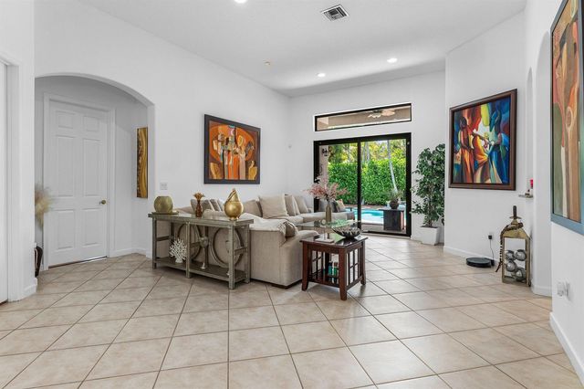 876 NW 123rd Drive, Coral Springs, FL 33071