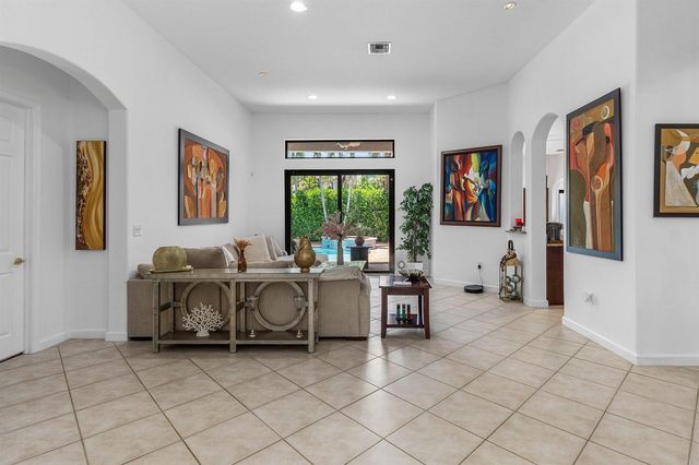 876 NW 123rd Drive, Coral Springs, FL 33071