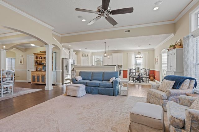 323 Holly Oaks Lane, Inman, SC 29349