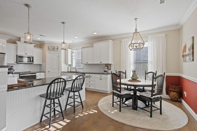 323 Holly Oaks Lane, Inman, SC 29349