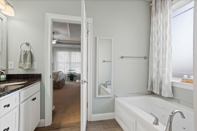 323 Holly Oaks Lane, Inman, SC 29349