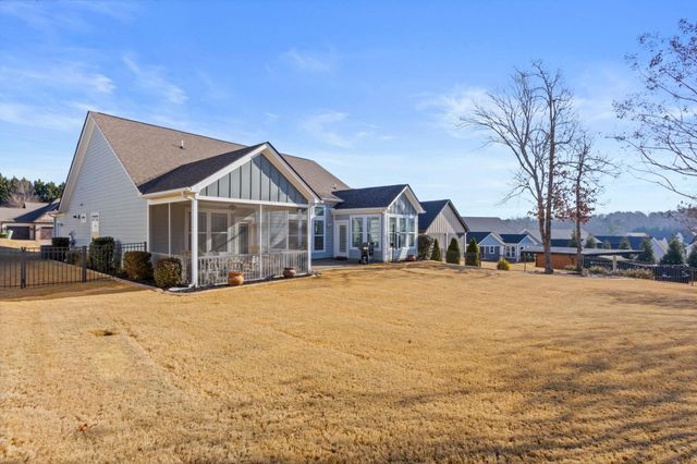 323 Holly Oaks Lane, Inman, SC 29349