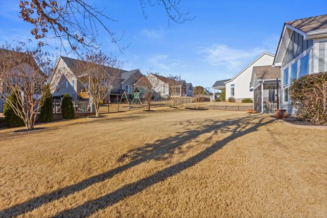 323 Holly Oaks Lane, Inman, SC 29349