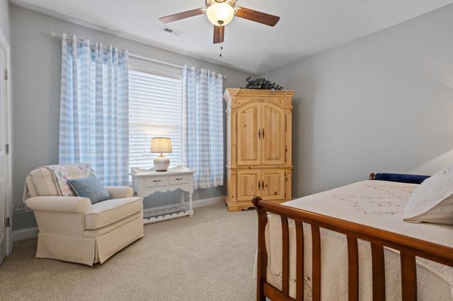 323 Holly Oaks Lane, Inman, SC 29349