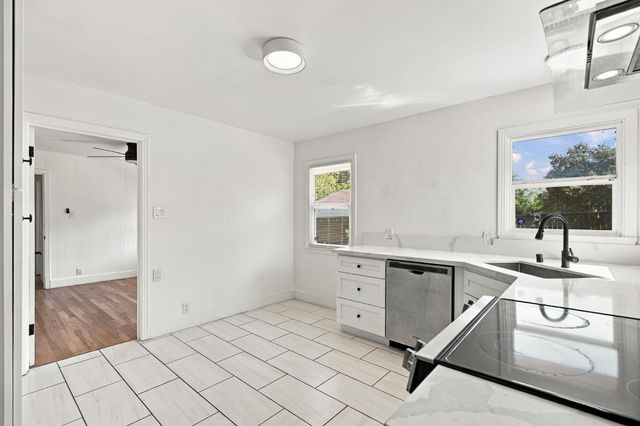 970 Watt Ave, Sacramento, CA 95864