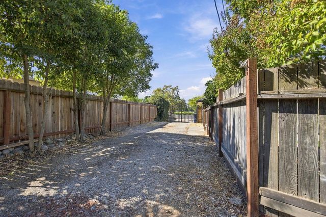 970 Watt Ave, Sacramento, CA 95864