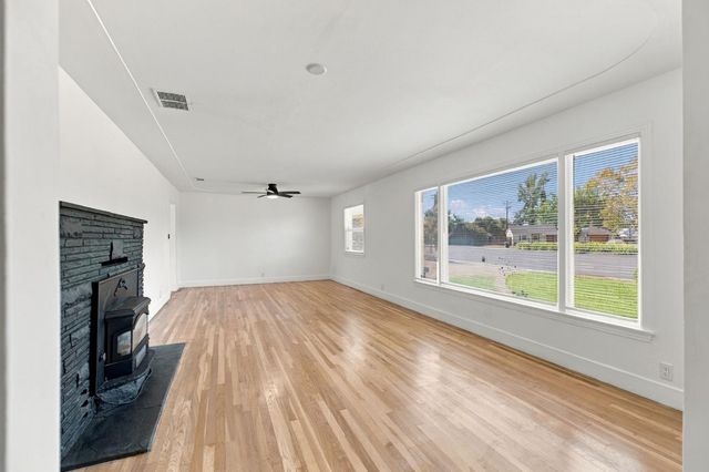 970 Watt Ave, Sacramento, CA 95864