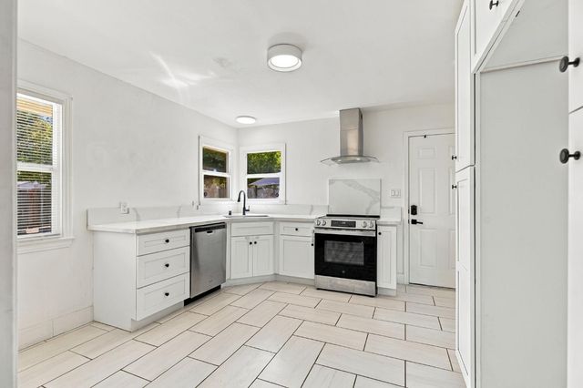 970 Watt Ave, Sacramento, CA 95864