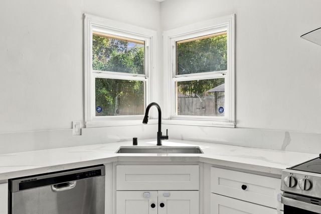 970 Watt Ave, Sacramento, CA 95864
