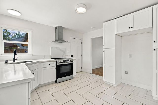 970 Watt Ave, Sacramento, CA 95864