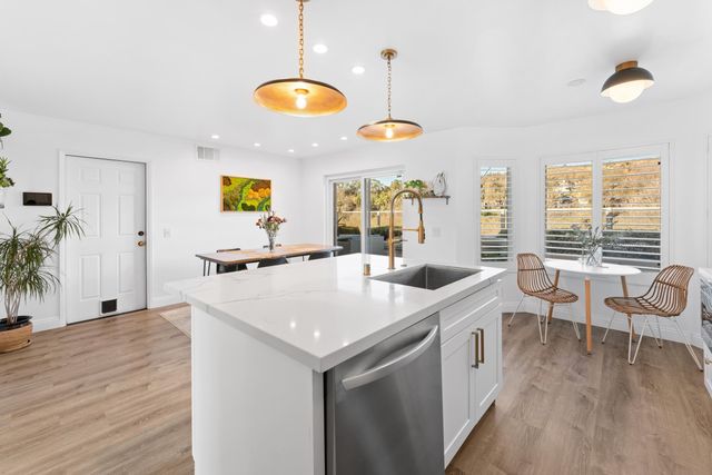 39 Songbird Ln, Aliso Viejo, CA 92656