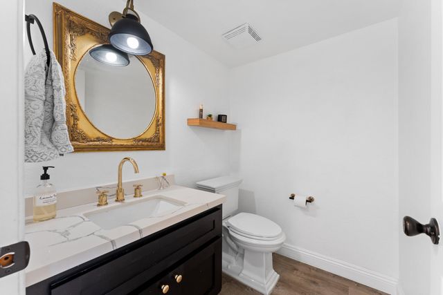 39 Songbird Ln, Aliso Viejo, CA 92656