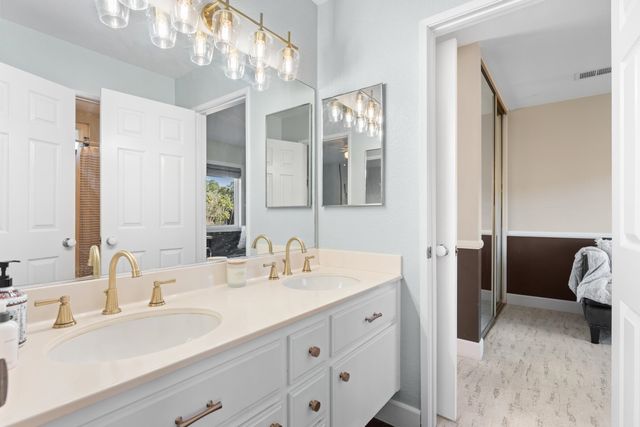 39 Songbird Ln, Aliso Viejo, CA 92656