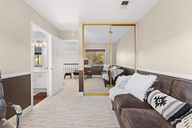 39 Songbird Ln, Aliso Viejo, CA 92656