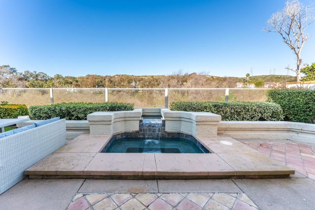 39 Songbird Ln, Aliso Viejo, CA 92656