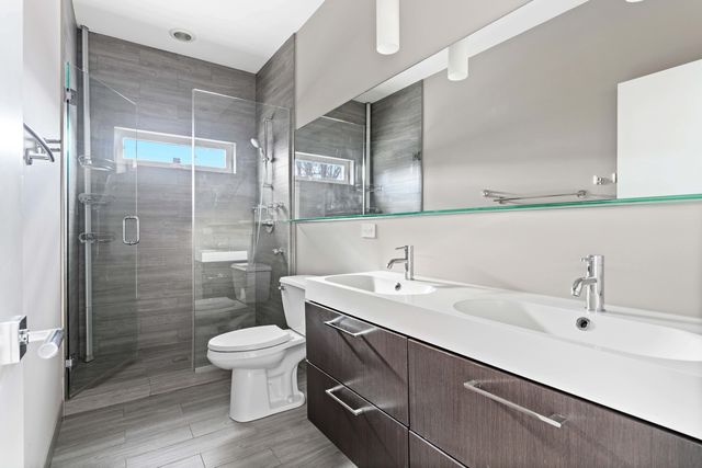 1613 S Ruble Street, Chicago, IL 60616