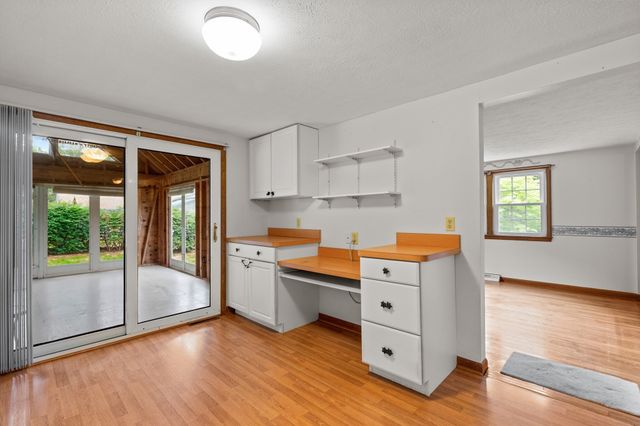 24 Fresh Pond Cir, Plymouth, MA 02360