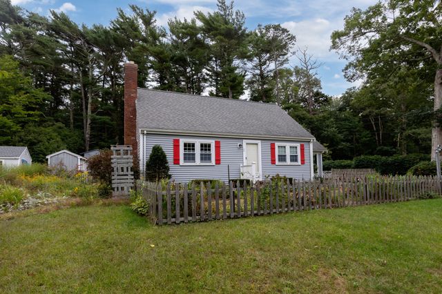 24 Fresh Pond Cir, Plymouth, MA 02360