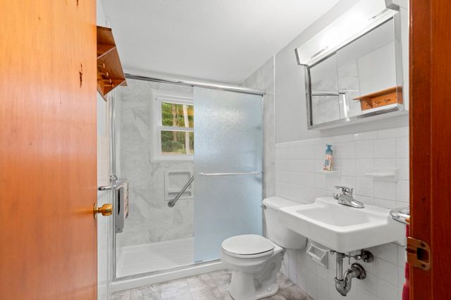 24 Fresh Pond Cir, Plymouth, MA 02360