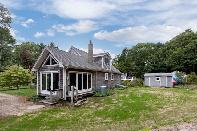 24 Fresh Pond Cir, Plymouth, MA 02360