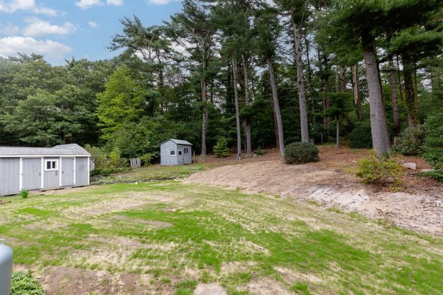 24 Fresh Pond Cir, Plymouth, MA 02360