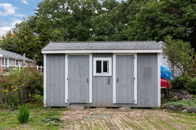 24 Fresh Pond Cir, Plymouth, MA 02360