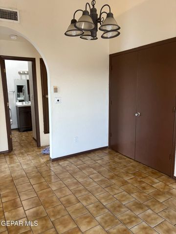 7142 DALE Road B, El Paso, TX 79915