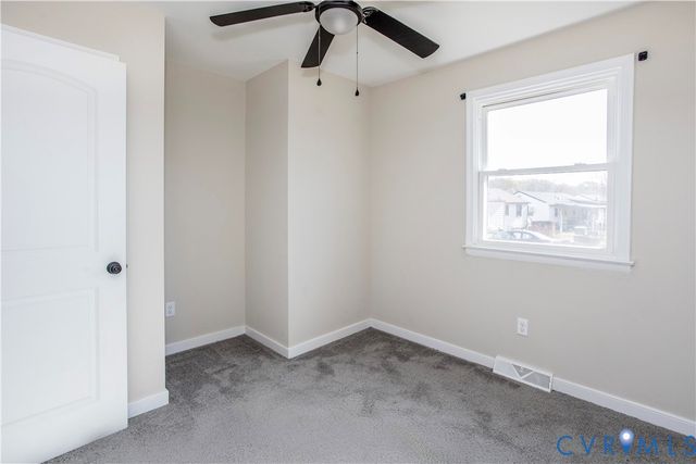 1204 Louis Ln, Hopewell, VA 23860