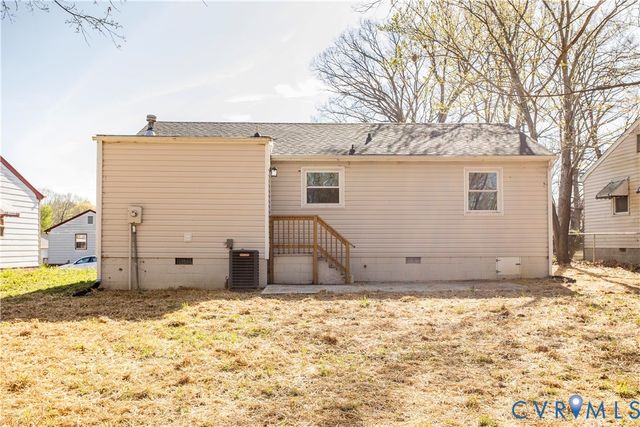 1204 Louis Ln, Hopewell, VA 23860