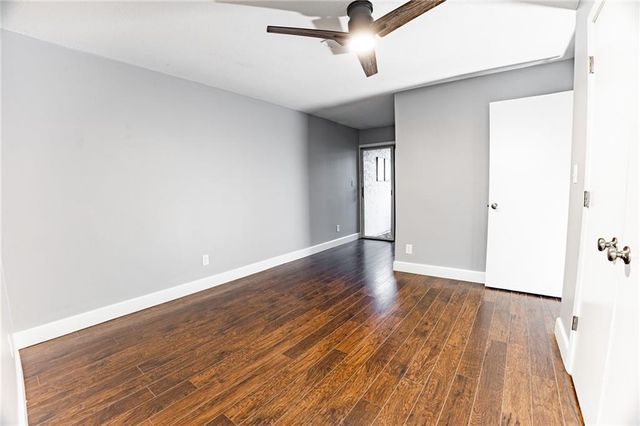 4518 Holly Street 37, Kansas City, MO 64111