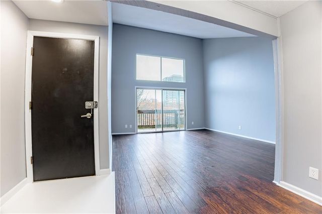 4518 Holly Street 37, Kansas City, MO 64111