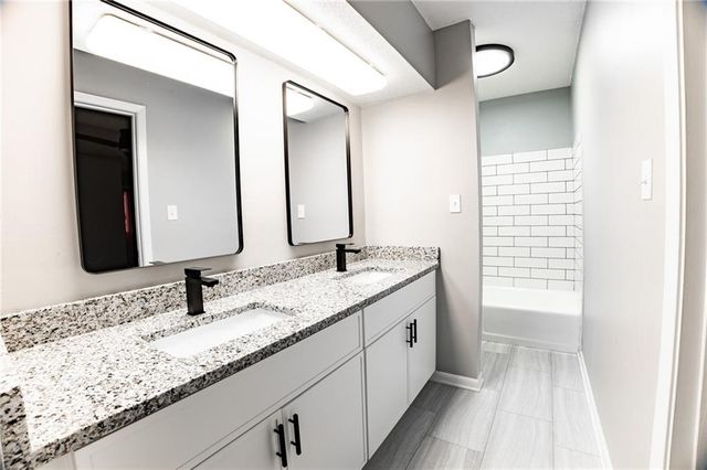 4518 Holly Street 37, Kansas City, MO 64111