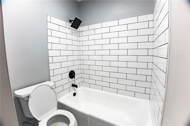 4518 Holly Street 37, Kansas City, MO 64111