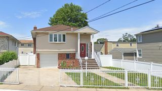 225 W Marshall Street, Hempstead, NY 11550