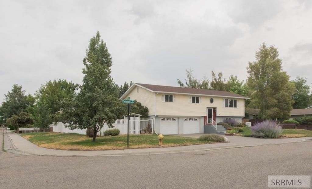 1615 Parkwood Street, Idaho Falls, ID 83401