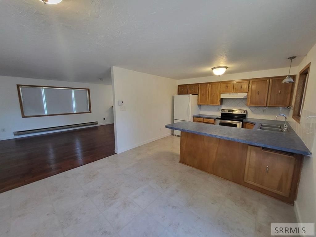 Image 9 of property listing at 1615 Parkwood Street, Idaho Falls, ID 83401