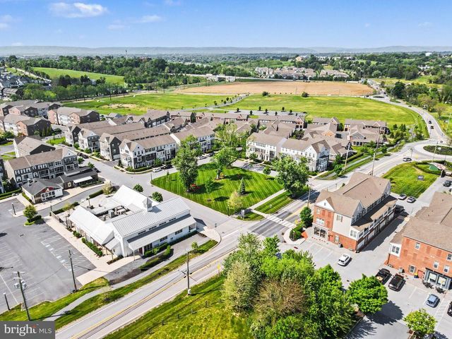 1318 REVIVAL DR, Mechanicsburg, PA 17055