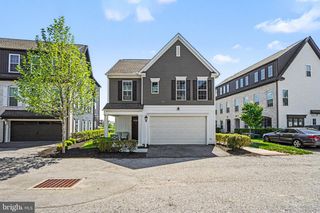 1318 REVIVAL DR, Mechanicsburg, PA 17055