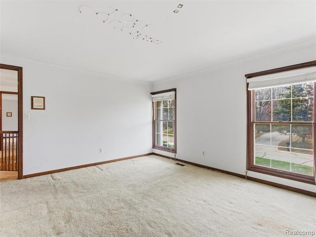 1135 Hickory Hill Drive, Rochester Hills, MI 48309