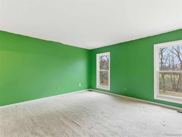 1135 Hickory Hill Drive, Rochester Hills, MI 48309