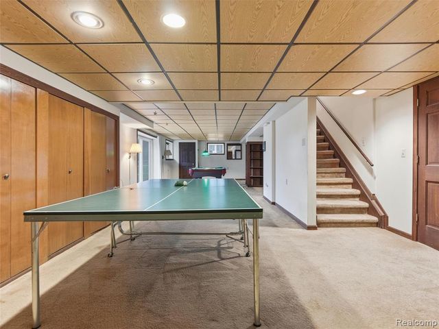 1135 Hickory Hill Drive, Rochester Hills, MI 48309