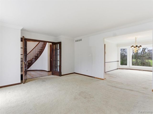 1135 Hickory Hill Drive, Rochester Hills, MI 48309